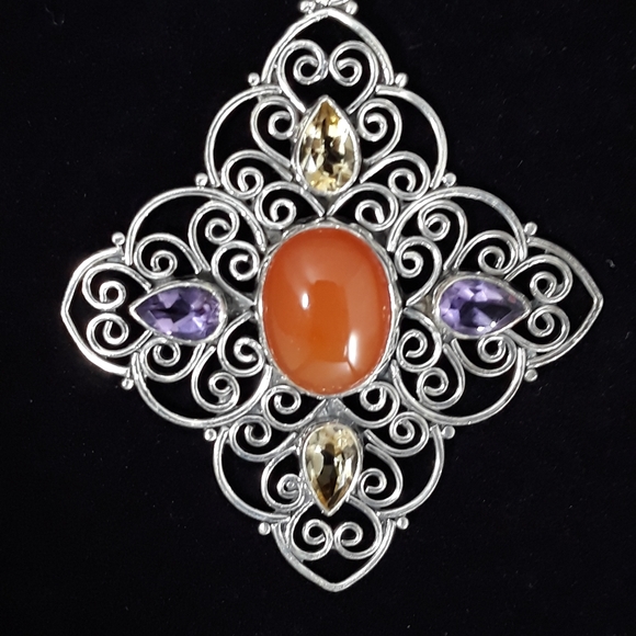 Handcrafted Natural Carnelian and Silver Pendant - Picture 3 of 3